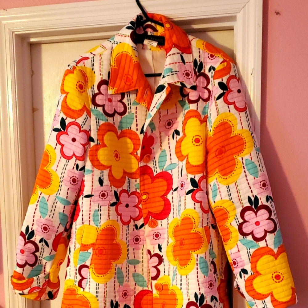 COPY - NWT Harve Benard water repellent floral blazer.
